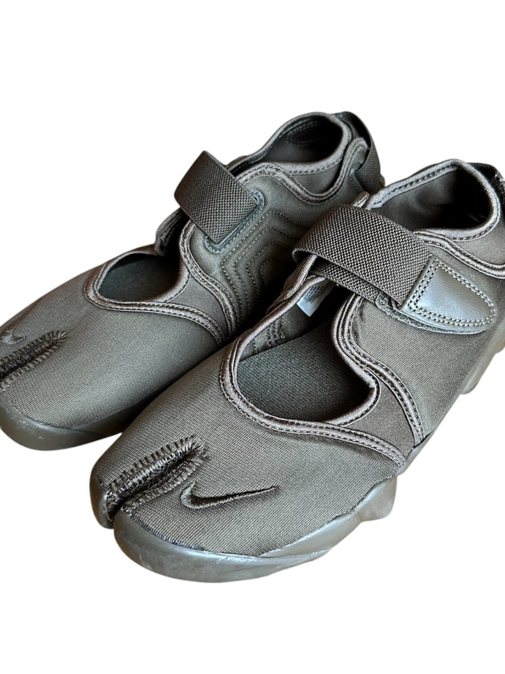 NEW Nike Air Rift Split-Toe Tabi Sneakers in Olive Green W9 M7.5